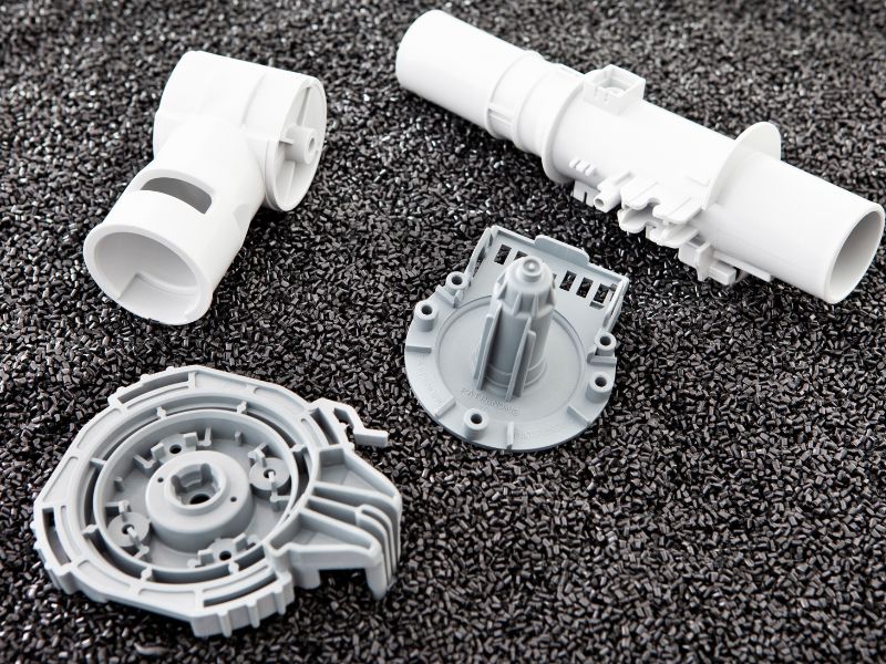 Engineering Plastics & Industrial Molding